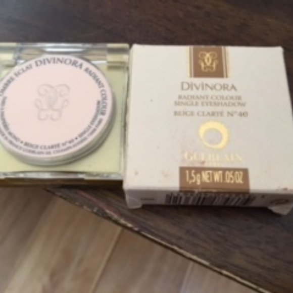 Guerlain Divinora Beige Clarte No 40 Eyeshadow - Picture 3 of 8